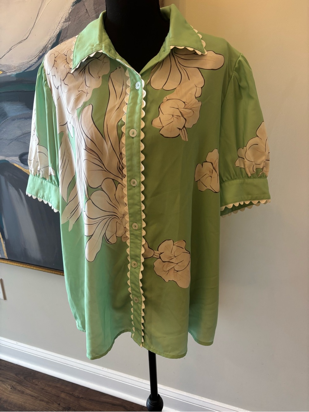 Green Floral Button-Up Blouse with White Trim